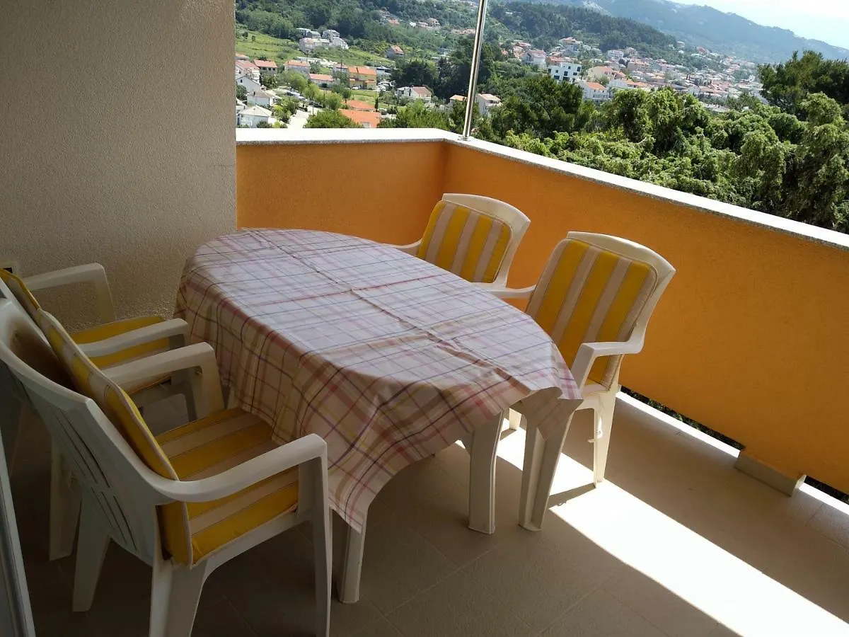 Apartments Palit Rab Town