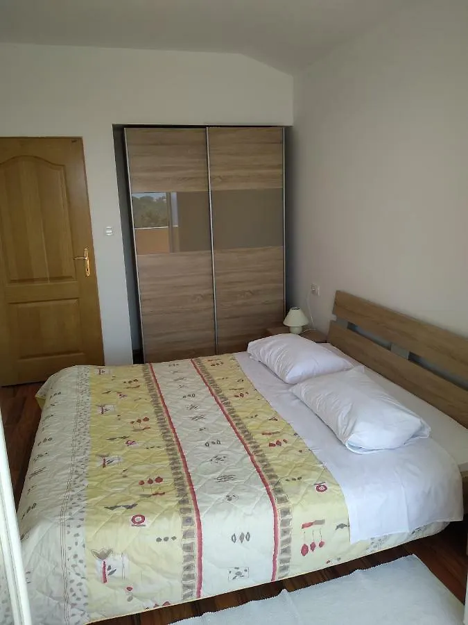 Apartments Palit Rab Town