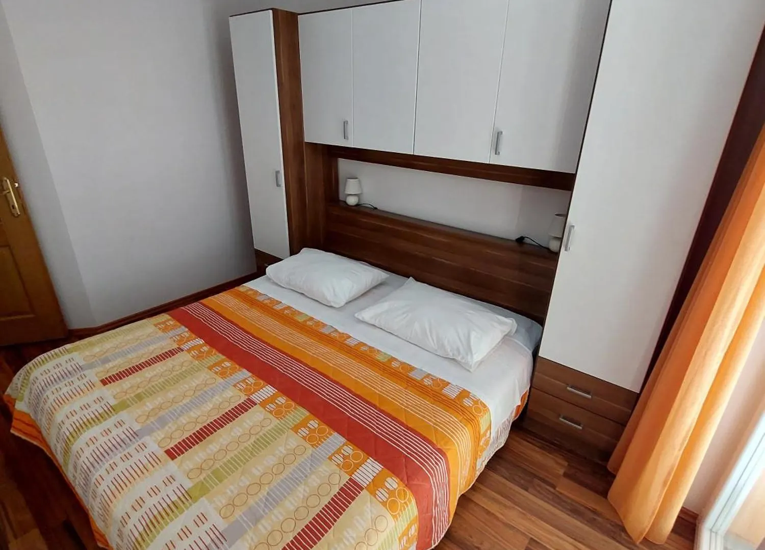 Apartments Palit Rab Town