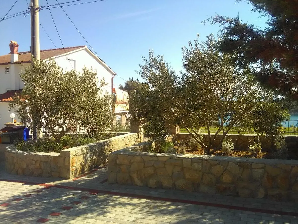 Apartments Palit Rab Town